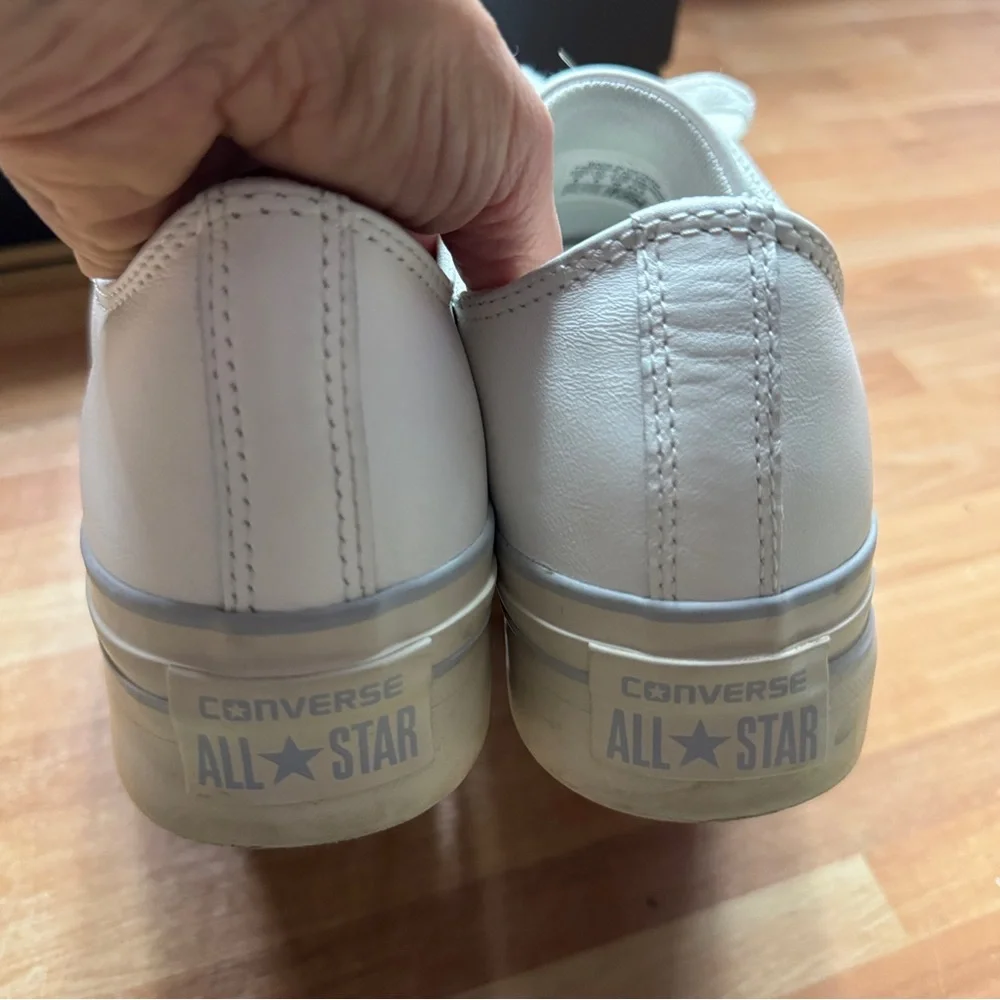 Converse Chuck Taylor white leather platform sneakers size 8